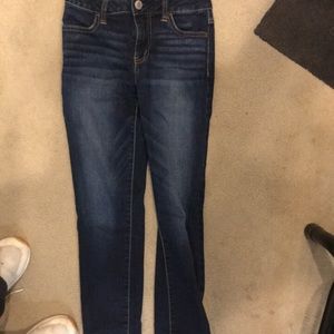 American eagle dark washed skinny jeans